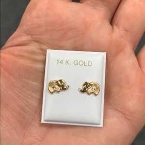 14K Yellow Gold 8mm Elephant Stud CZ Earrings